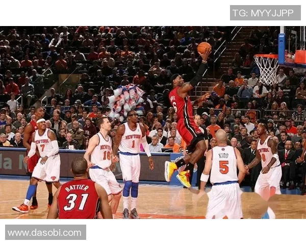 2012年NBA季后赛热火与尼克斯首场对决精彩回顾与赛况分析