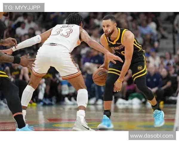 2016年NBA季后赛勇士对决马刺首战精彩回顾与赛况分析 2016年NBA季后赛勇士对决马刺首战精彩回顾与赛况分析