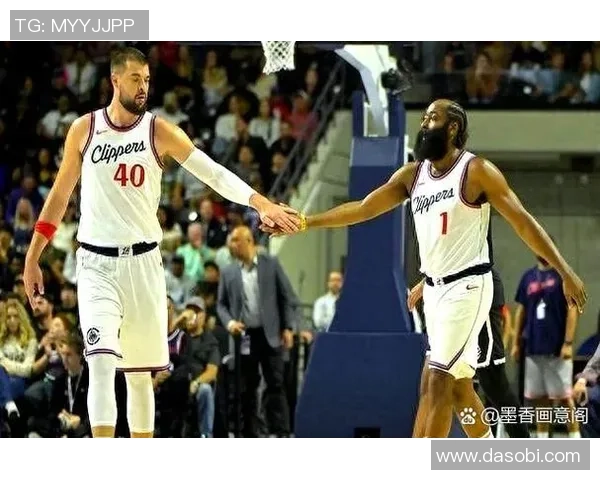 2015年NBA季后赛快船与马刺第四场激战回顾精彩瞬间与关键时刻分析