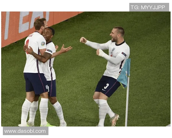 尼切萨与米查路文斯的巅峰对决揭示了现代足球的战术演变与球员风采 尼切萨与米查路文斯的巅峰对决揭示了现代足球的战术演变与球员风采